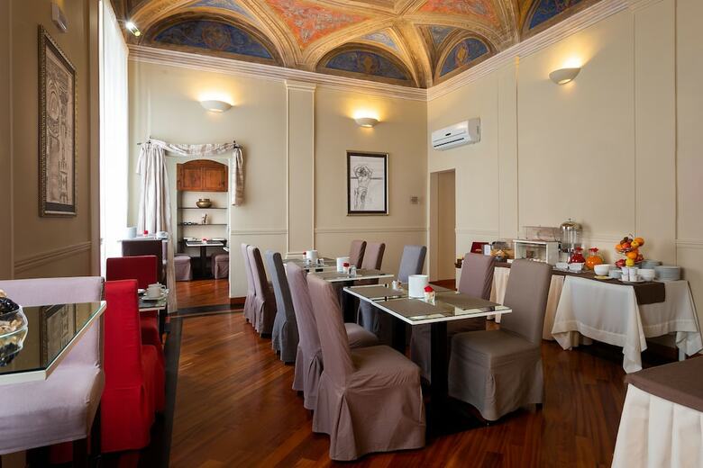 Hotel Hnn Luxury Suites