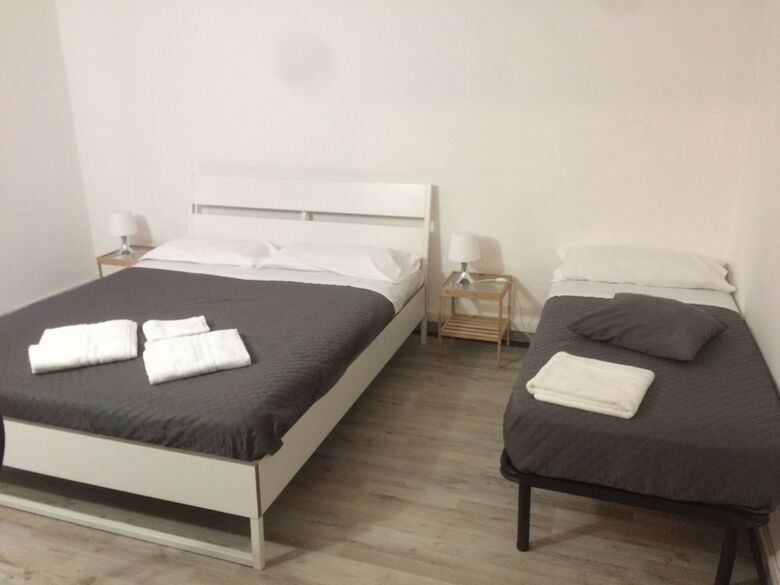 Hostal Guest House Roma
