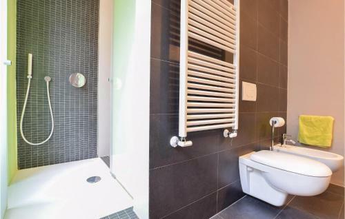 Three-bedroom Apartment In Genova (ge)