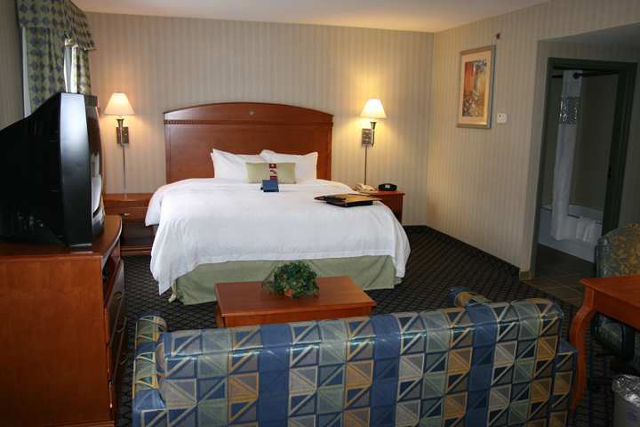 Hotel Hampton Inn And Suites Jamestown