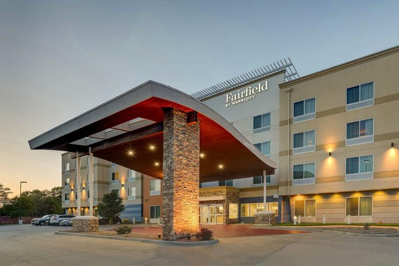 Hotel Fairfield Inn & Suites Hutchinson