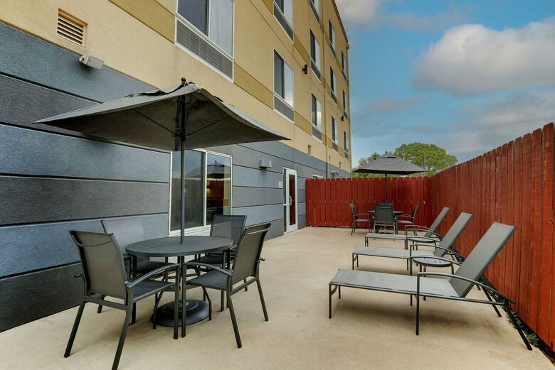Hotel Fairfield Inn & Suites Hutchinson