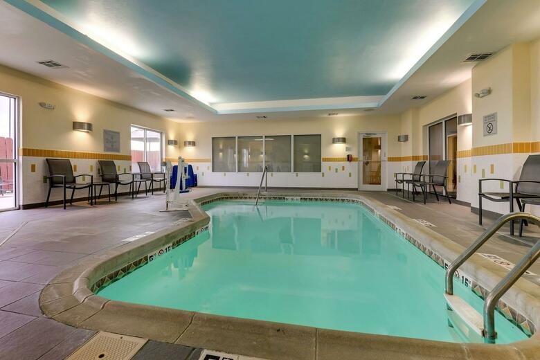 Hotel Fairfield Inn & Suites Hutchinson