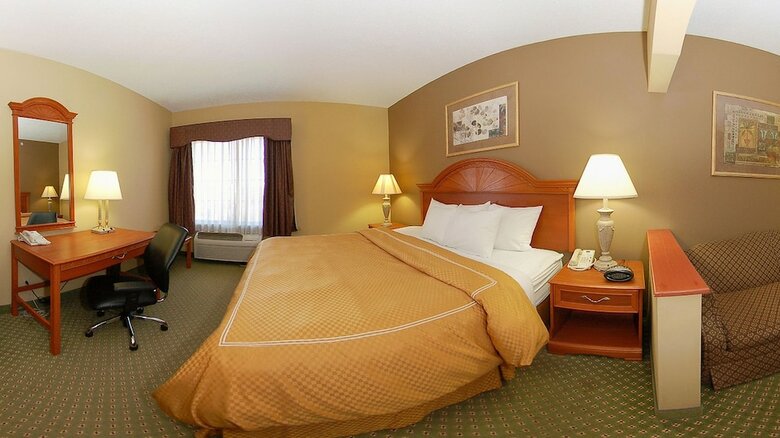 Hotel Comfort Suites