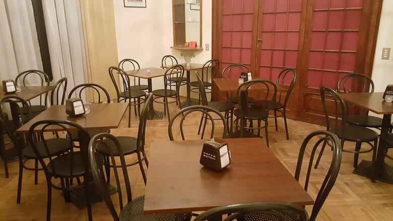Hostal Garden Suite