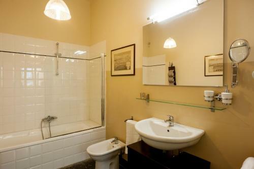 Old Genoa Rooms & Apartments