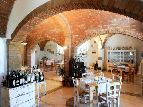 Grosseto Apartment Sleeps 4 Pool Air Con Wifi