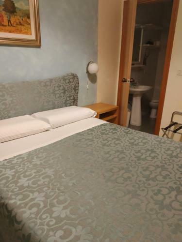 Hostal Gemini Camere E Suites