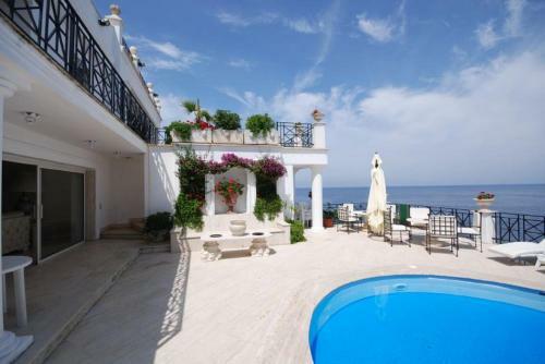 Forio Villa Sleeps 8 Pool Air Con Wifi