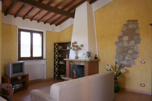 I Bertoni Villa Sleeps 8 Pool Wifi