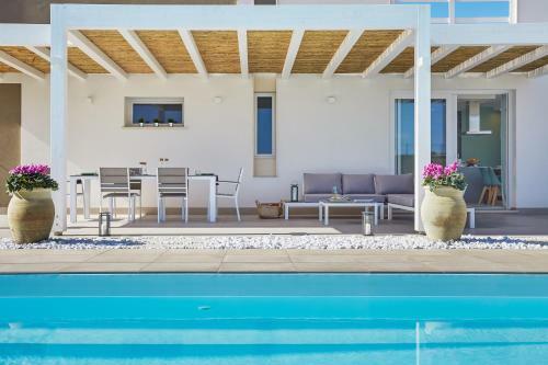 Sariva Villa - Pool, Beach And Luxury