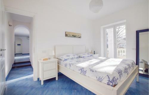 Two-bedroom Apartment In Ischia