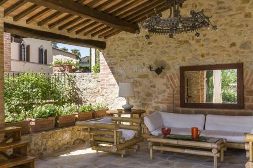 Siena Villa Sleeps 35 Pool Air Con Wifi