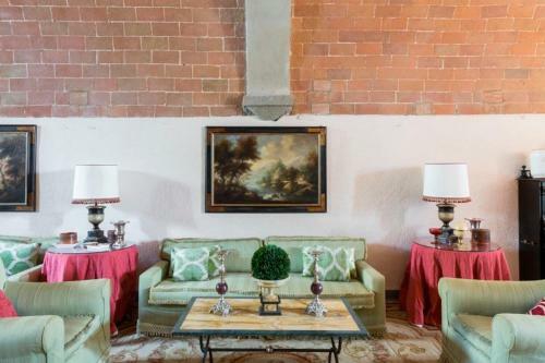 Collalto Villa Sleeps 31 Air Con