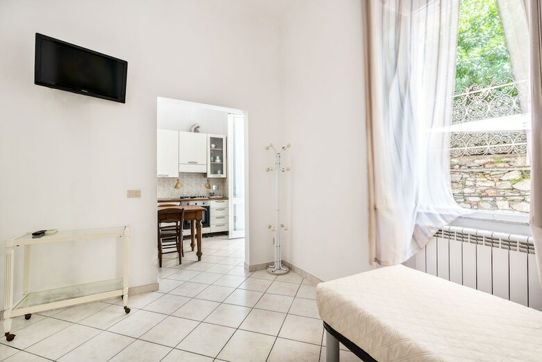 Lia Apartment