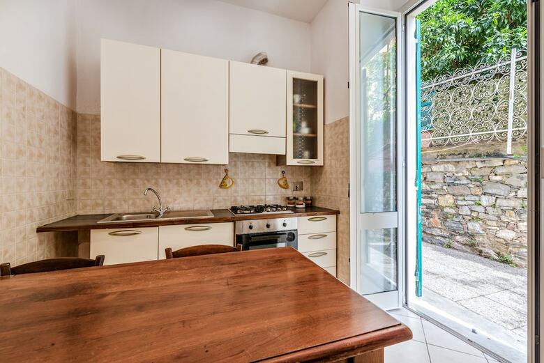 Lia Apartment