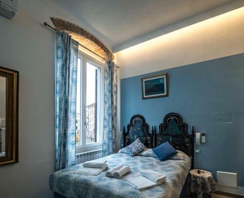 Hostal Teresa Rooms & Suites