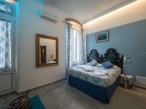 Hostal Teresa Rooms & Suites
