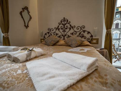 Hostal Teresa Rooms & Suites