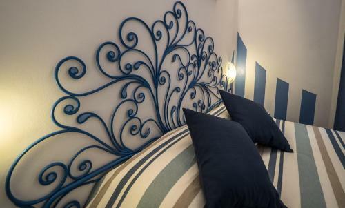 Hostal Teresa Rooms & Suites