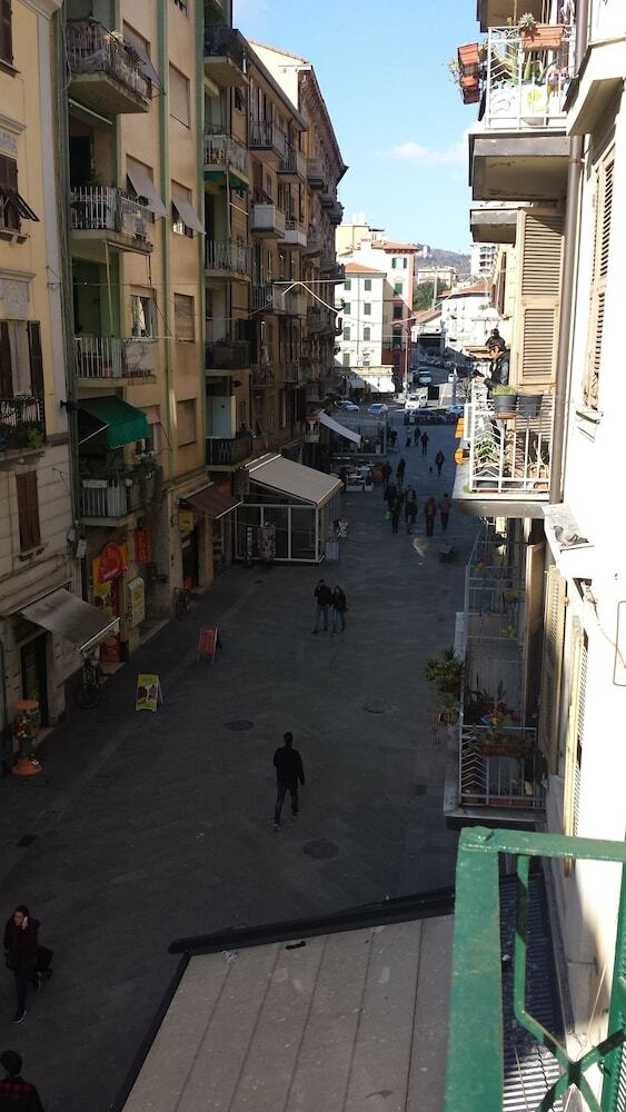 Hostal 5 Terre Wave
