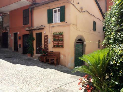 Monolocale Nel Borgo Antico Di Lanuvio