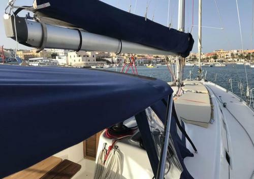 Barca A Vela Delfina