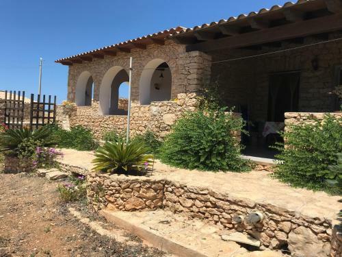 Apartamento Dammusi Cala Galera