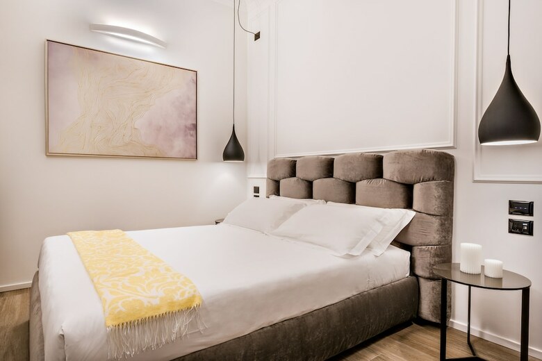 Hostal The First - La Spezia 5 Terre