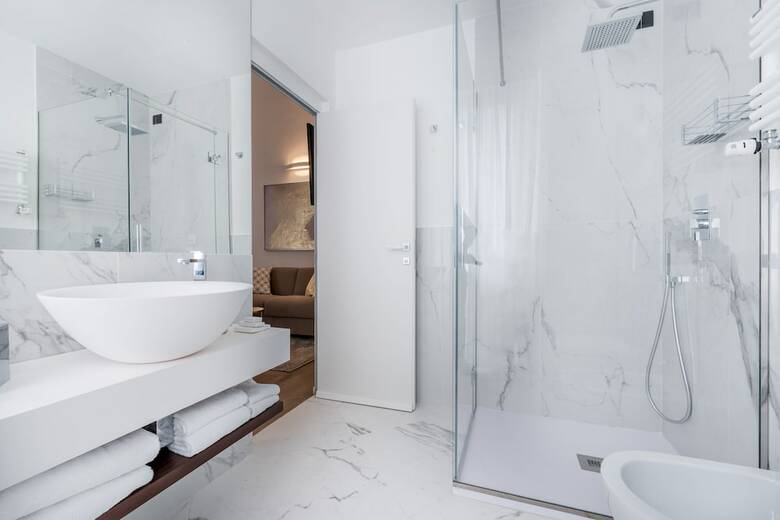 Hostal The First - La Spezia 5 Terre