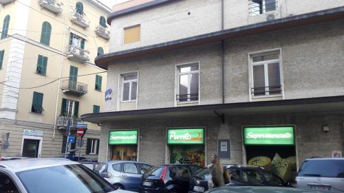 Rosselli Charme Apartment- Centro -