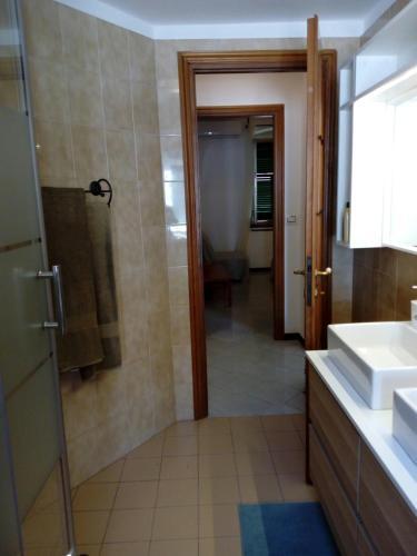 Rosselli Charme Apartment- Centro -