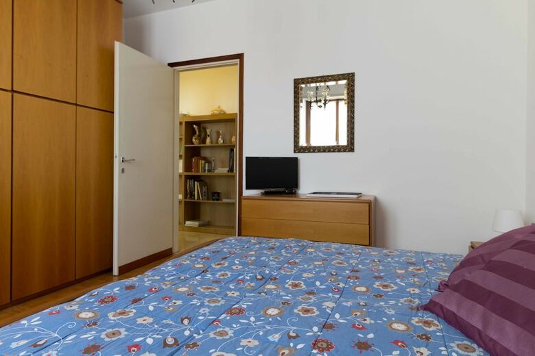 Manzoni Two-bedroom Apartment