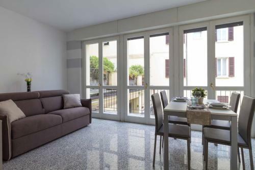 Twin Apartments
