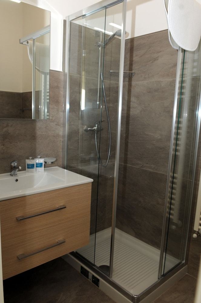 Hostal Della Torre Rooms
