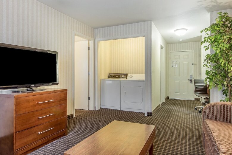 Hotel Comfort Inn
