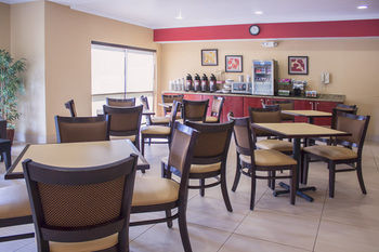 Hotel Comfort Inn & Suites