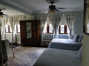 Hotel St. Michel