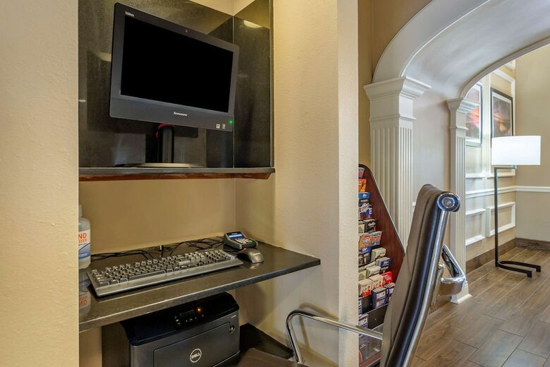 Hotel Comfort Suites (southaven)