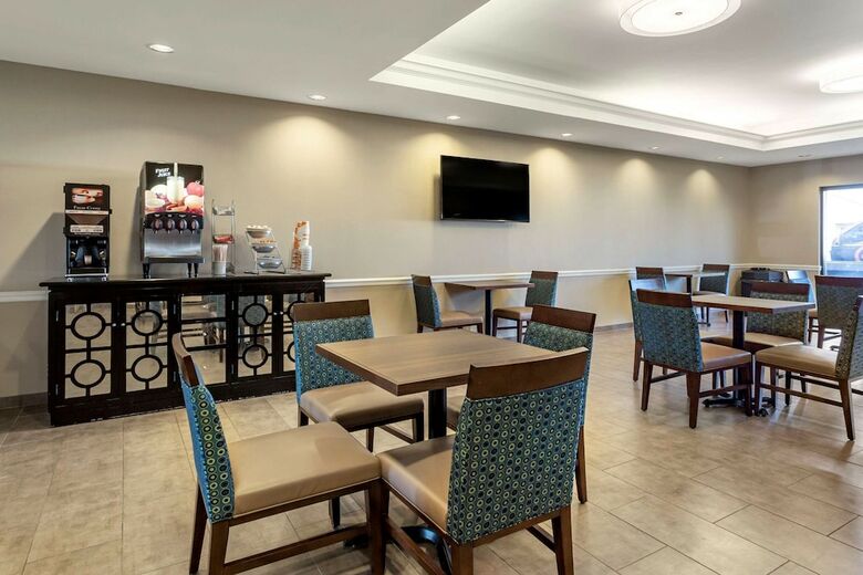 Hotel Comfort Suites (southaven)