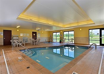 Hotel Comfort Suites