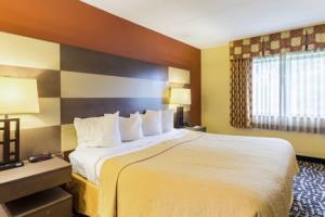 Hotel Quality Inn & Suites