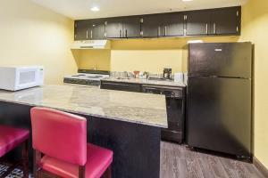 Hotel Quality Inn & Suites