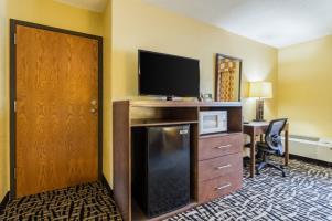 Hotel Quality Inn & Suites