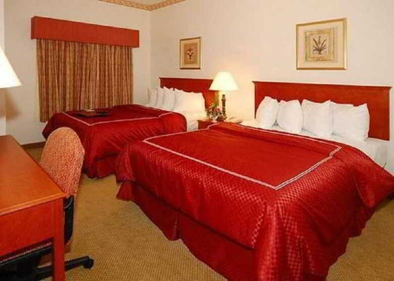 Hotel Comfort Suites Arena