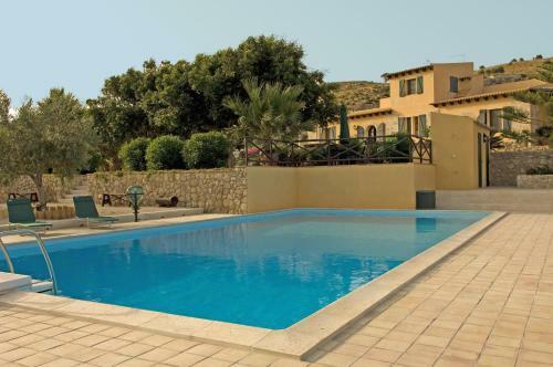Licata Villa Sleeps 7 Pool Air Con Wifi