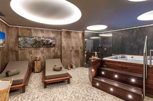 Hotel Fiocco Di Neve Relais