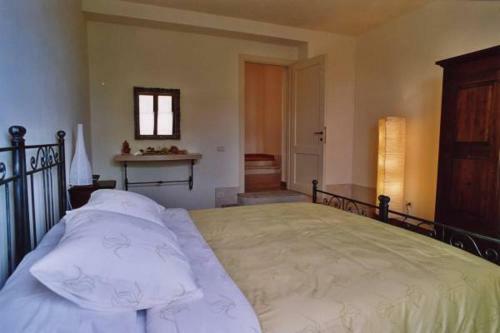 Iano Villa Sleeps 24 Pool Air Con Wifi