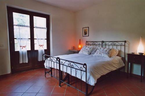 Iano Villa Sleeps 24 Pool Air Con Wifi