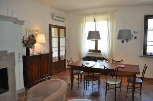 Iano Villa Sleeps 24 Pool Air Con Wifi